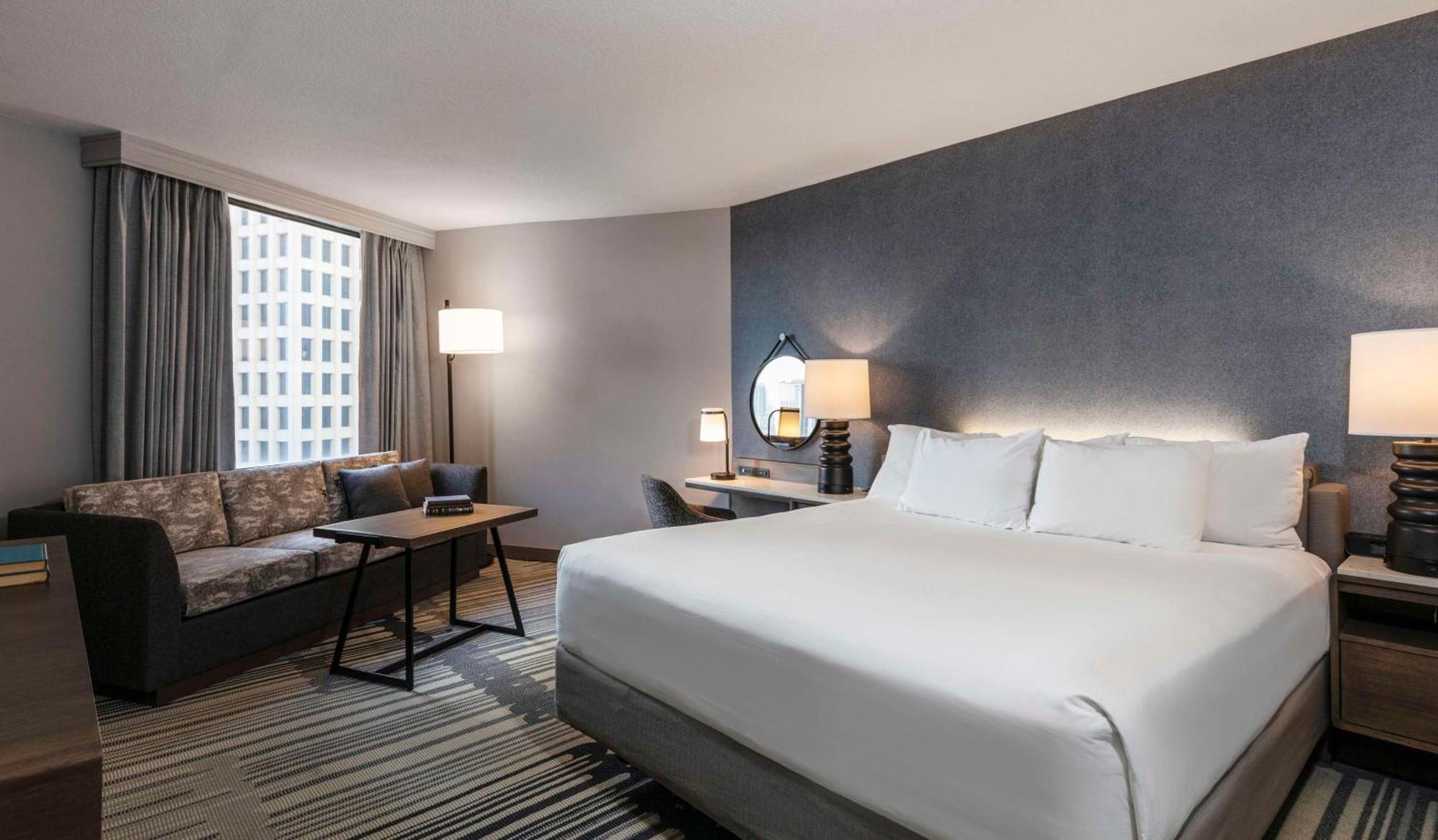 Hotel Hyatt Regency Downtown 4*